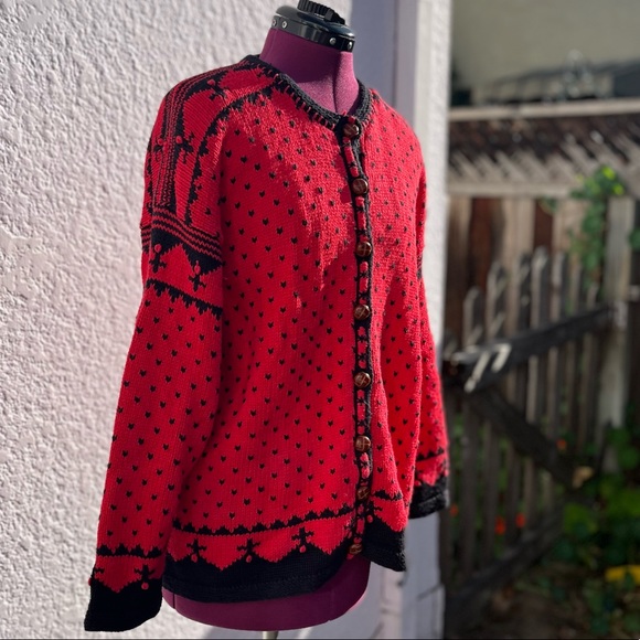 Hand Knit Cardigan, Cardigan Bay - Picture 5 of 7